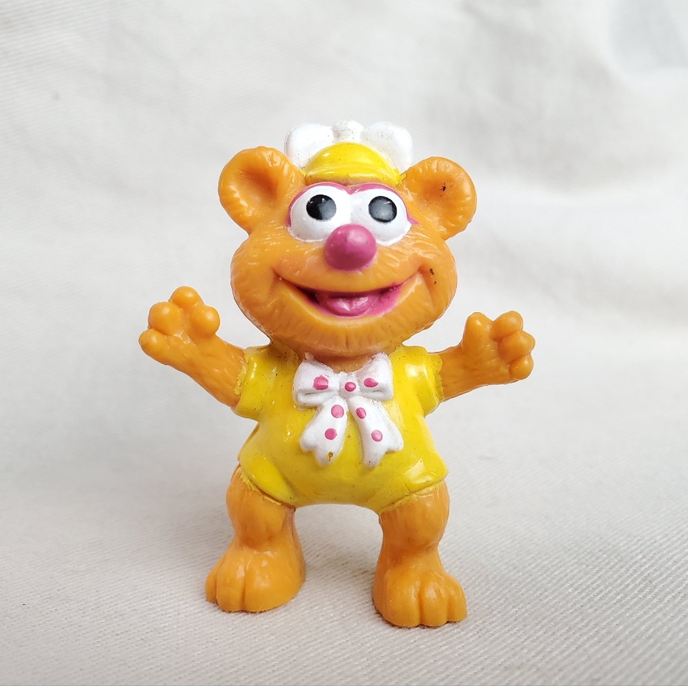 *Bundle only!*1988 Fozzie Bear Muppet Babies Vintage McDonald's Toy Yellow Suit